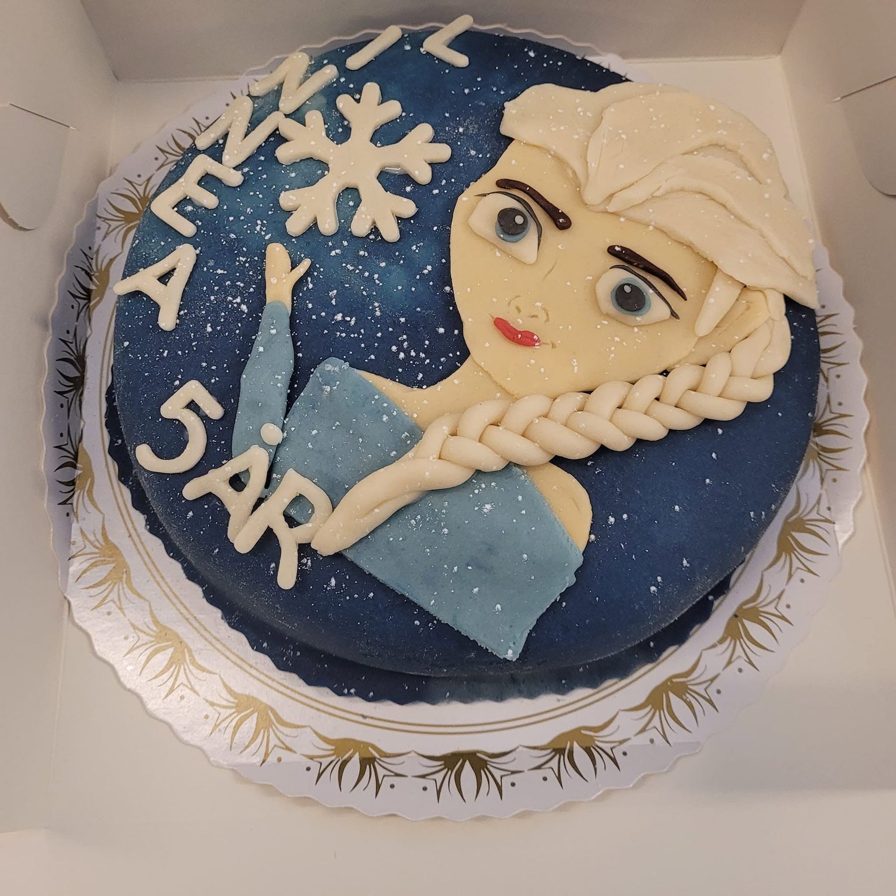 Elsa frost tårta